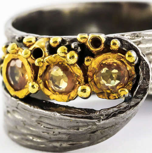 REAL SONGEA SAPPHIRES/ STRIKING HANDCRAFTED ORGANIC DESIGN RING GUNMETAL-HUED STERLING SILVER