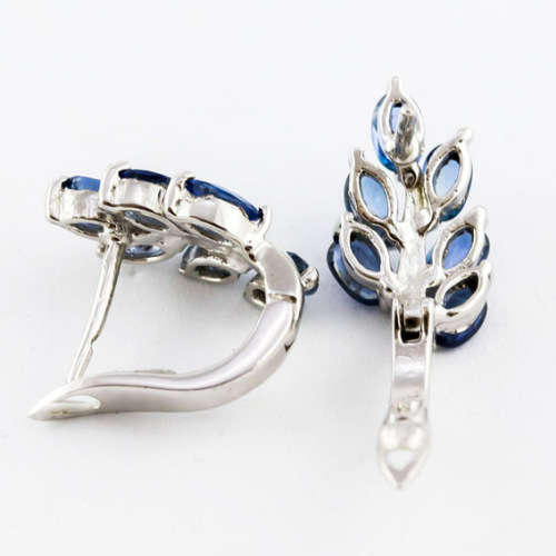 BEAUTIFUL SOLID STERLING SILVER CORNFLOWER BLUE SAPPHIRE GEMSTONE STUD EARRINGS. CLASSIC ELEGANCE!