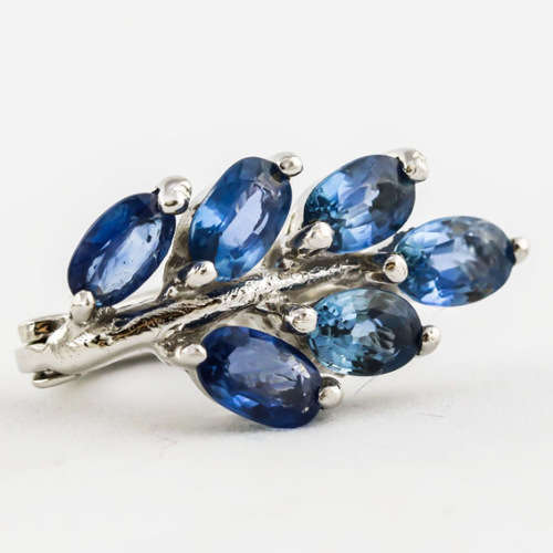 BEAUTIFUL SOLID STERLING SILVER CORNFLOWER BLUE SAPPHIRE GEMSTONE STUD EARRINGS. CLASSIC ELEGANCE!