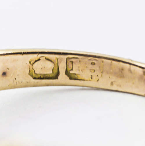 VINTAGE `CHESTER` DESIGN RUBY AND DIAMOND 18CT YELLOW GOLD RING