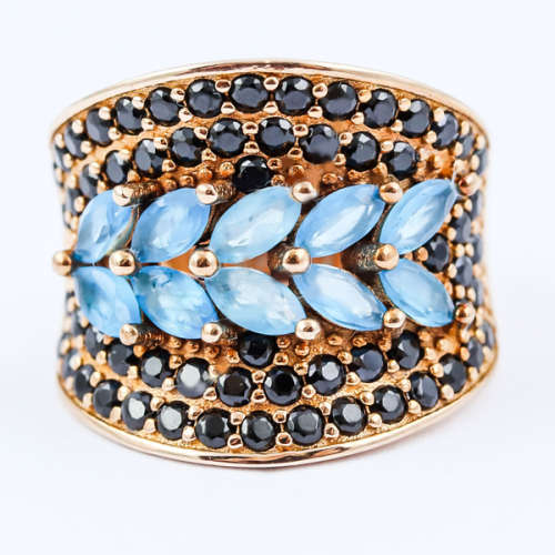 STRIKING  ELECTRIC BLUE APATITE AND BLUE SPINEL GEMSTONE ROSE GOLD-HUED STERLING SILVER RING. 925.