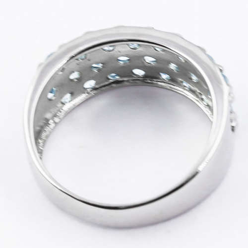 LONDON BLUE TOPAZ CLUSTER STERLING SILVER RING. NATURAL GEMSTONES