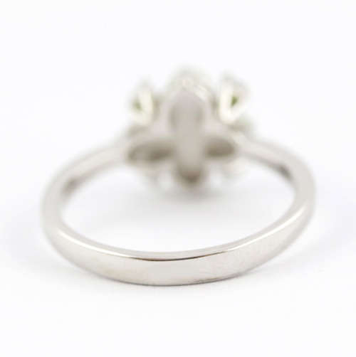 DAINTY FLORAL NATURAL CHROME DIOPSIDE AND MOTHER OF PEARL STERLING SILVER RING.925