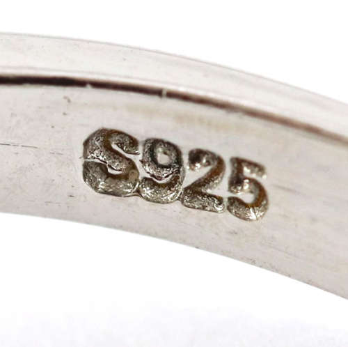 DAINTY FLORAL NATURAL CHROME DIOPSIDE AND MOTHER OF PEARL STERLING SILVER RING.925