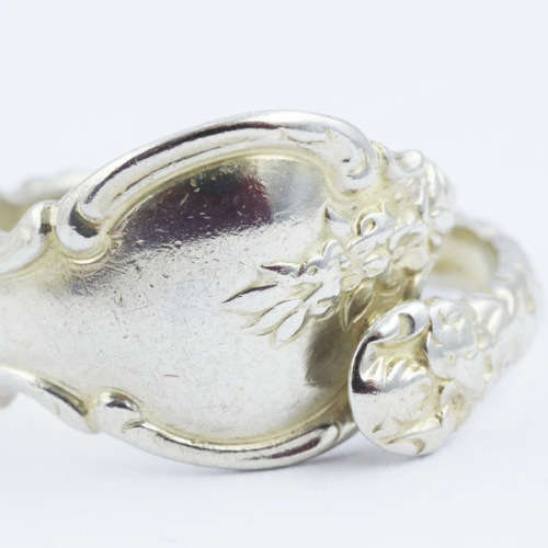 COLLECTABLE FLORAL VINTAGE `TEASPOON` STERLING SILVER RING. 925