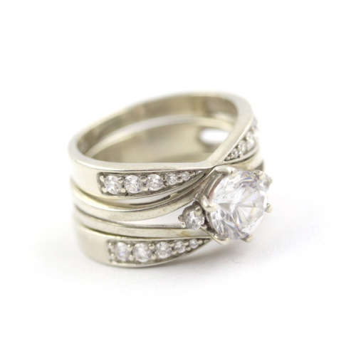 VINTAGE CUBIC ZIRCONIA STERLING SILVER STACKABLE RINGS. BEAUTIFULLY CRAFTED. 925.