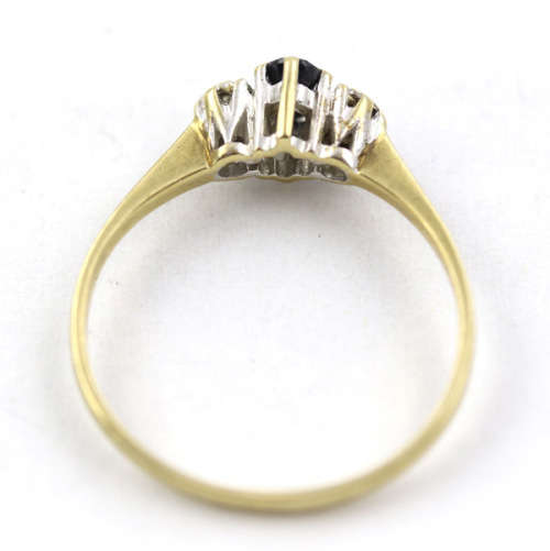 DAINTY OVAL SAPPHIRE AND DIAMOND 9CT YELLOW AND WHITE GOLD RING. * JEWELLER EVALUATION R12`000 *