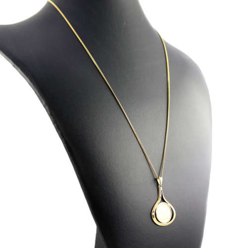COLLECTABLE VINTAGE 1/10th KRUGERRAND PENDANT ON 52CM CURB CHAIN. 9K * JEWELLER EVALUATION R22`000 *
