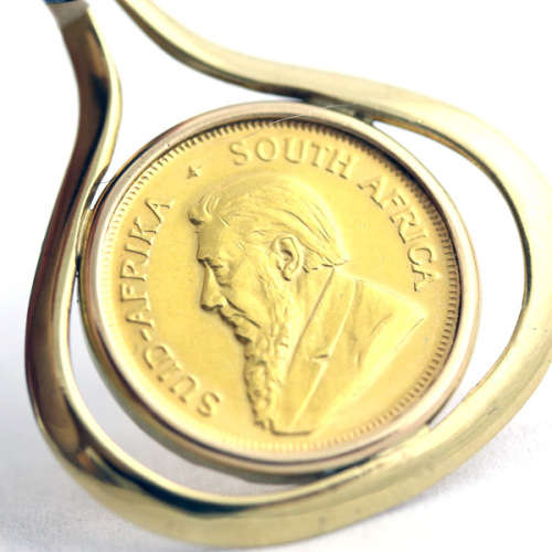 COLLECTABLE VINTAGE 1/10th KRUGERRAND PENDANT ON 52CM CURB CHAIN. 9K * JEWELLER EVALUATION R22`000 *
