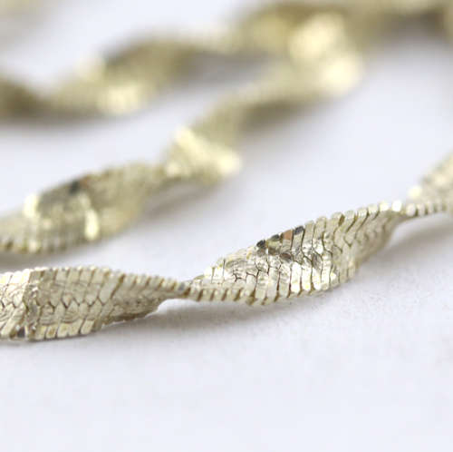 VINTAGE 51CM ITALIAN SOLID STERLING SILVER TWISTED SNAKE LINK CHAIN. 925