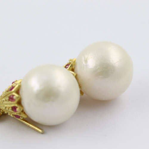 NATURAL RUBY GEMSTONE AND BAROQUE PEARL DROP AND DANGLE EARRINGS GOLD-HUE STERLING SILVER