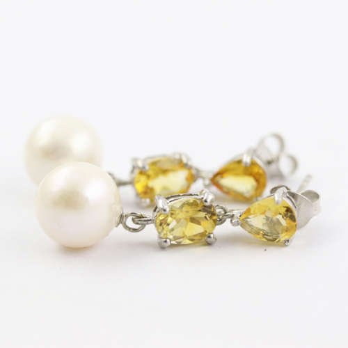 ELEGANT CITRINE AND BAROQUE PEARL STERLING SILVER DROP AND DANGLE EARRINGS. 925