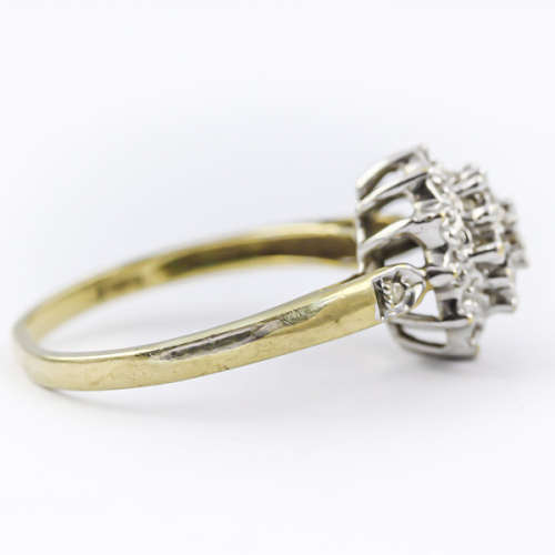 `SNOWFLAKE` DIAMOND CLUSTER 9CT YELLOW AND WHITE GOLD RING. * JEWELLER EVALUATION R12`800 *
