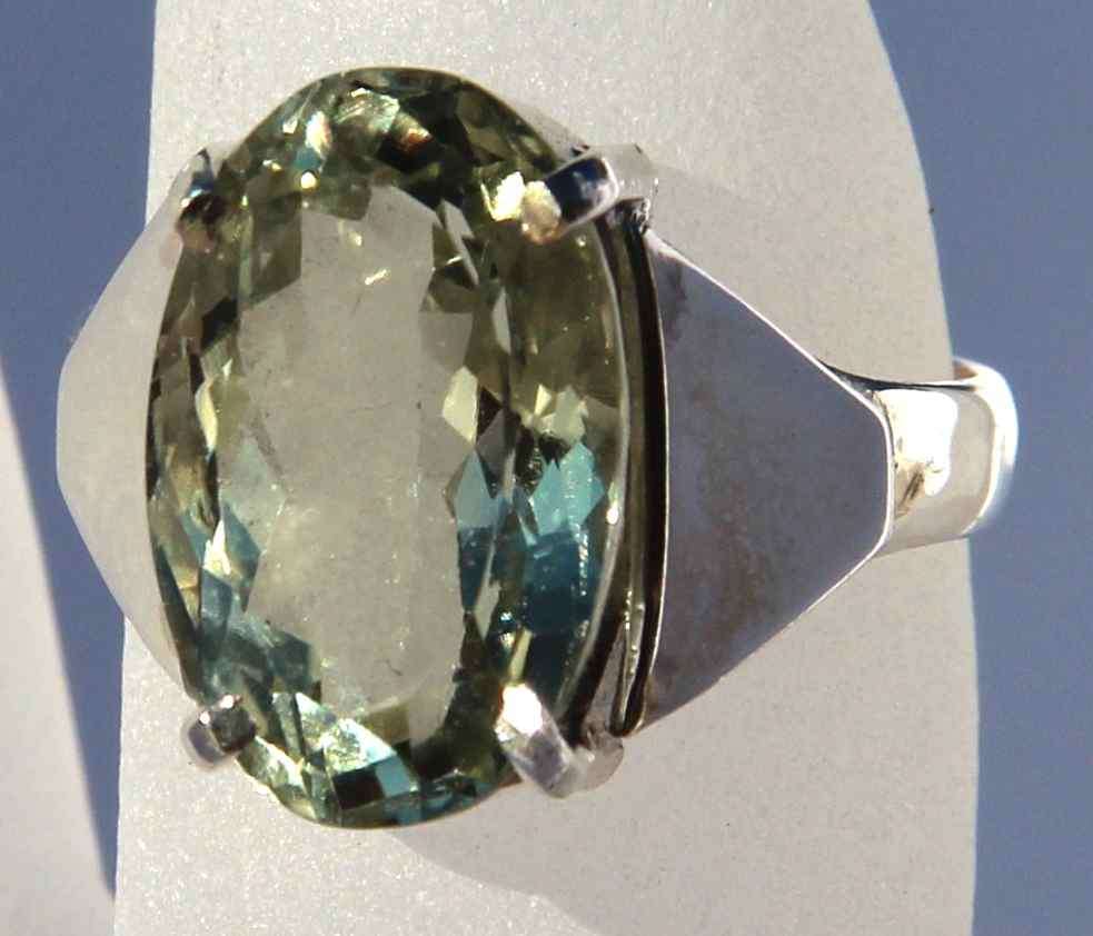 NATURAL GREEN AMETHYST IN SILVER 925 RING. Size 8
