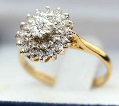 DIAMOND ENGAGEMENT RING - SHEFFIELD, ENGLAND. 9ct GOLD. 25 NATURAL DIAMONDS!! LARGE HEAD 11mm Diam