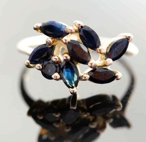 NATURAL SAPPHIRES (),45 carats) CLUSTER RING IN STERLING SILVER! PRETTY LEAF-LIKE DESIGN.