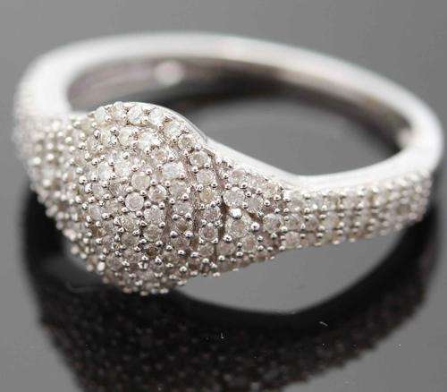 GORGEOUS "DIAMOND JUBILEE" CLUSTER RING! 152 NATURAL DIAMONDS. 0,51carats. STERLING SILVER.