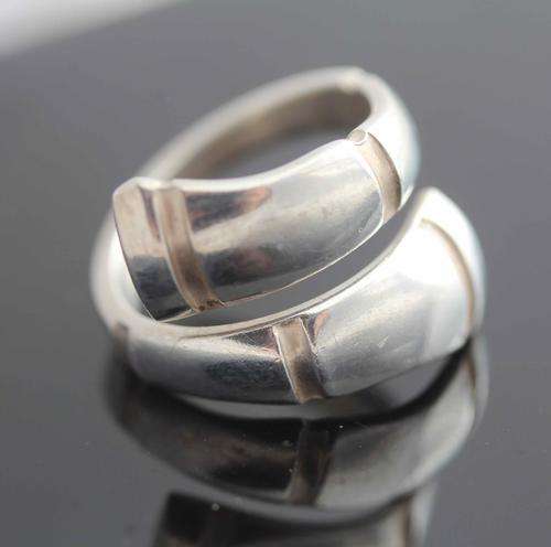 UNUSUAL COLLECTABLE TOWLE SILVERSMITH STERLING SILVER RING MADE FROM SPOON! MODERN DESIGN 6,6 g!