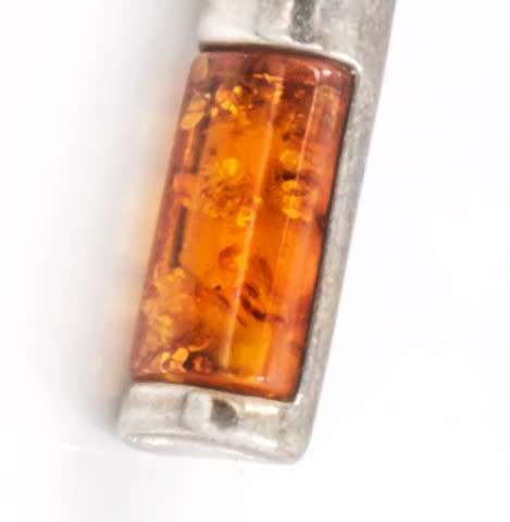 VINTAGE STERLING SILVER AND BALTIC AMBER STUD EARRINGS. 925. SIMPLY ELEGANT!