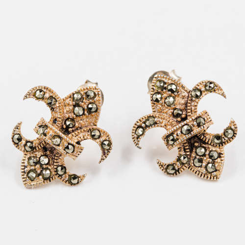 VINTAGE STERLING SILVER `FLEUR DE LIS` STUD EARRINGS SET WITH NATURAL MARCASITE