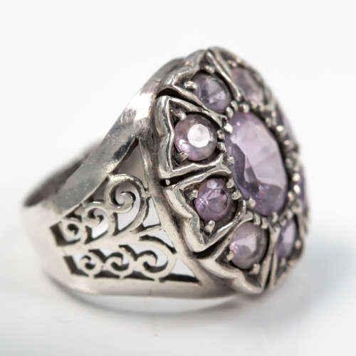 BOLD AMETHYST STERLING SILVER BROAD BAND RING. 925. HEAVY! OPENWORK SHOULDER DETAIL