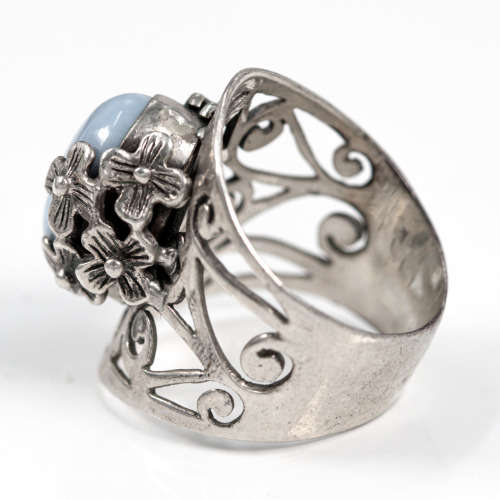 NATURAL BLUE LACE AGATE STERLING SILVER BROAD BAND RING. 925. HEAVY! OPENWORK DETAIL