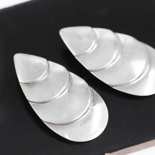 LARGE & SHOWY HANDCRAFTED 1970`S VINTAGE STERLING SILVER STUD EARRINGS 5,9cm LONG