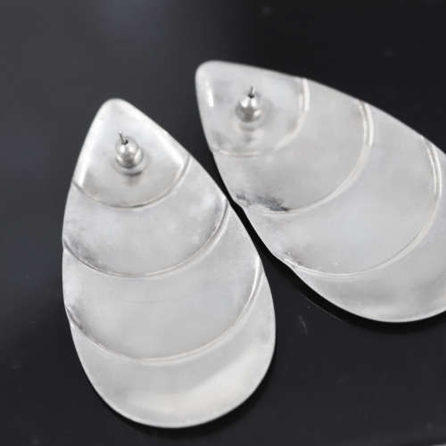 LARGE & SHOWY HANDCRAFTED 1970`S VINTAGE STERLING SILVER STUD EARRINGS 5,9cm LONG