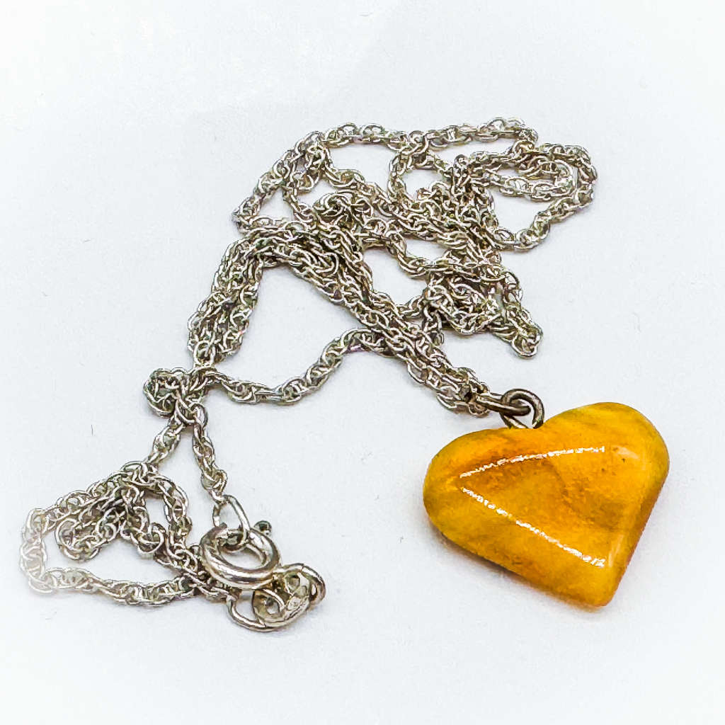 NATURAL BUTTERSCOTCH AMBER STERLING SILVER PENDANT ON STERLING SILVER CHAIN