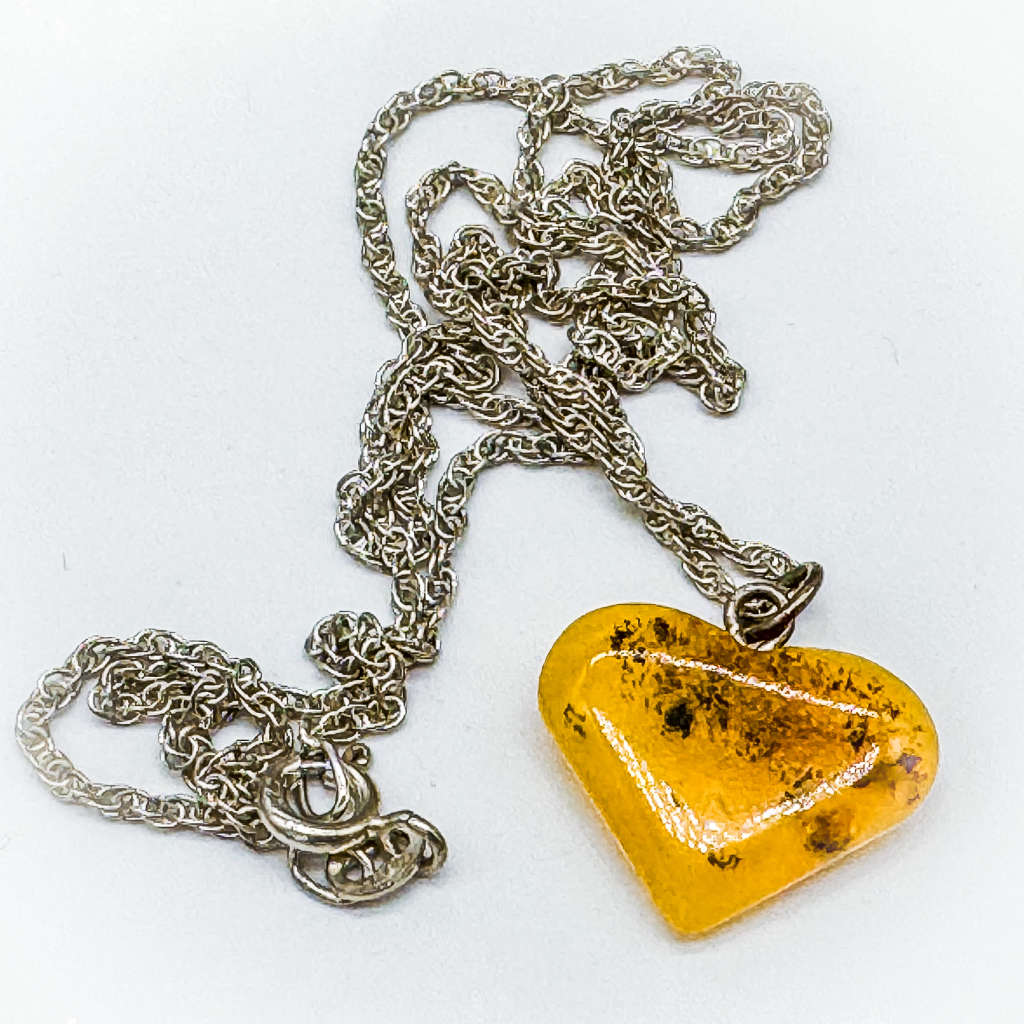 NATURAL BUTTERSCOTCH AMBER STERLING SILVER PENDANT ON STERLING SILVER CHAIN