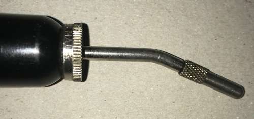 VINTAGE HUILE OIL CAN ELNA SEWING MACHINE THUMB OILER SWISS MADE (1960's)