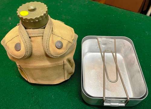 RHODESIAN BUSH WAR: PATTERN 64 WATER-BOTTLE AND PATTERN 37 ALUMINIUM DIXIES