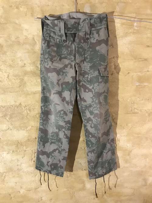 KOEVOET LONG PANTS - Size  2 - Mid 80's