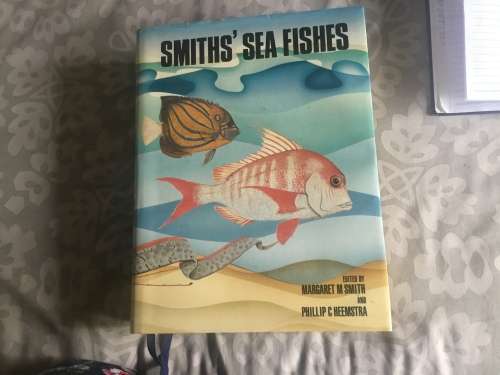 Smith`s Sea Fishes edited by Margaret M Smith and Phillip C  Heemstra