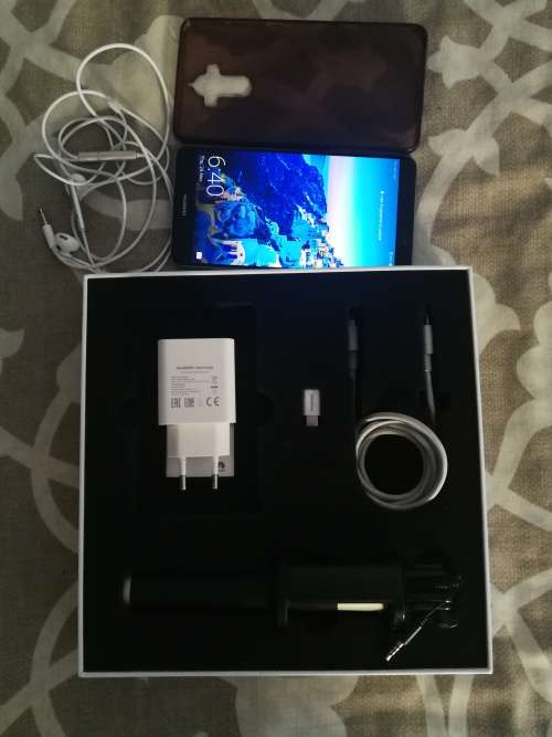 FOR SALE HUAWEI MATE 9 FAIRLY NEW!!!