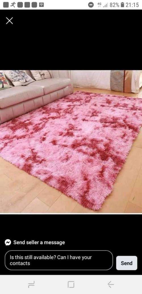 Fluffy carpet