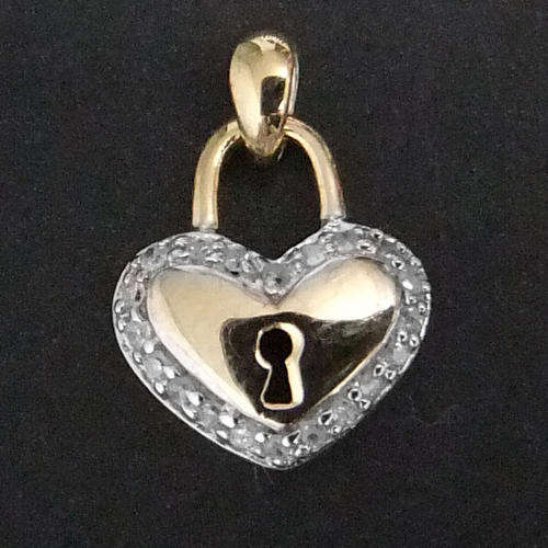 100% REAL, SOLID 10KT YELLOW GOLD NATURAL DIAMONDS PENDANT