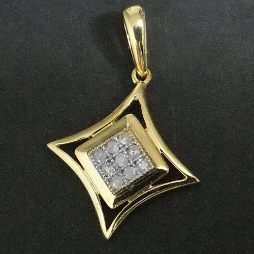100% REAL, SOLID 10KT YELLOW GOLD NATURAL DIAMONDS PENDANT
