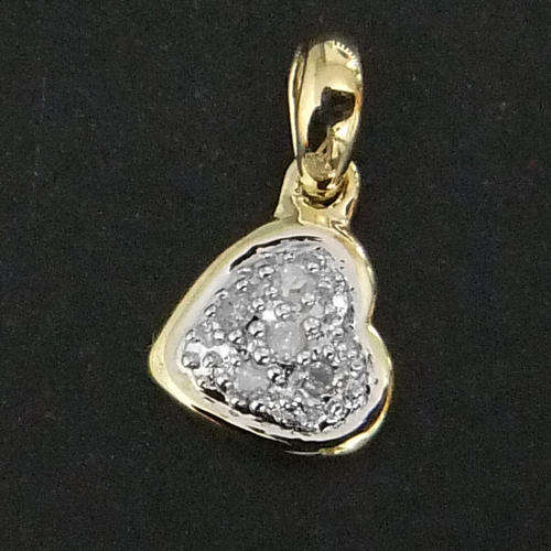 100% REAL, SOLID 10KT YELLOW GOLD NATURAL DIAMONDS PENDANT