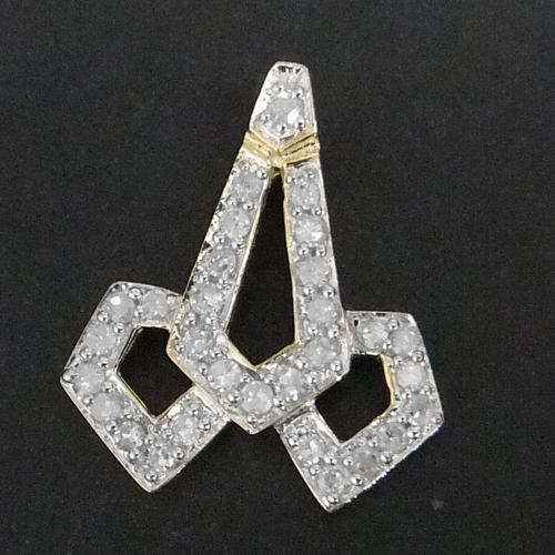 100% REAL, SOLID 9KT YELLOW GOLD NATURAL DIAMONDS PENDANT
