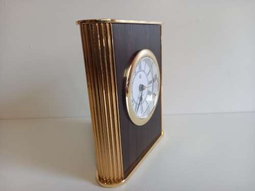 Mikimoto International Wooden Desk Clock