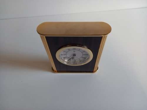 Mikimoto International Wooden Desk Clock