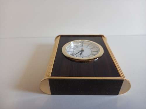 Mikimoto International Wooden Desk Clock