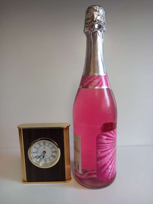 Mikimoto International Wooden Desk Clock