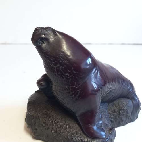 Falklands Island Sea Lion Lodge  BOMA Sea Lion Sculpture - Made In Canada