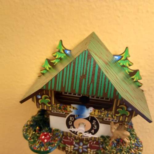 ENGSTLER GERMAN CUCKOO CLOCK - WORKS