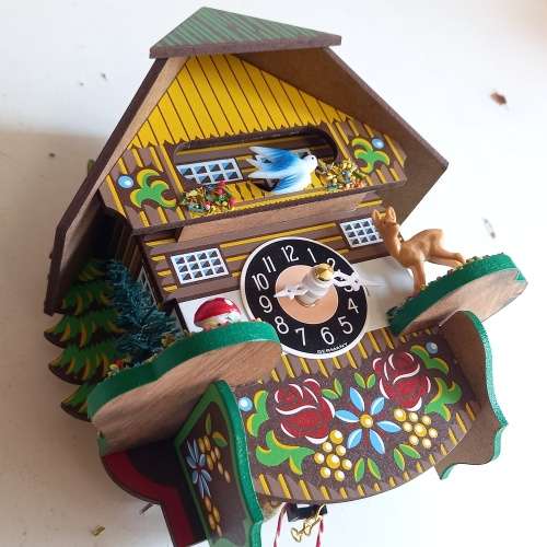 ENGSTLER GERMAN CUCKOO CLOCK - WORKS