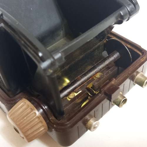 VINTAGE KODAK BROWNIE HOLIDAY FLASH CAMERA