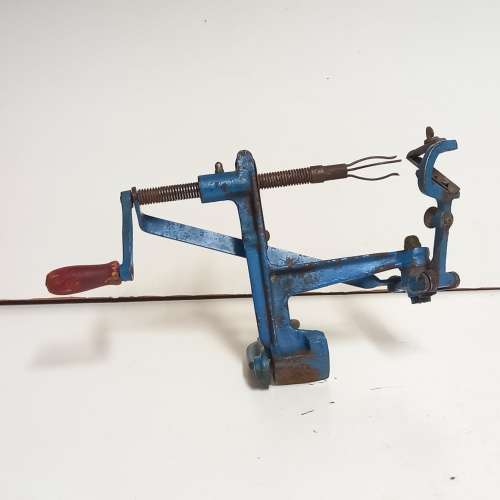 FRUCHTE HARTE NEICHE VINTAGE POTATO/FRUIT PEELER