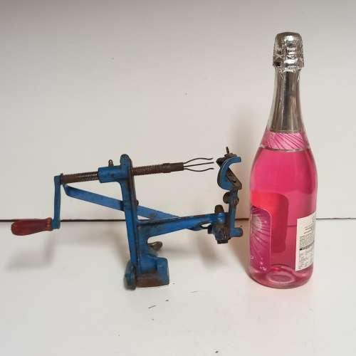 FRUCHTE HARTE NEICHE VINTAGE POTATO/FRUIT PEELER